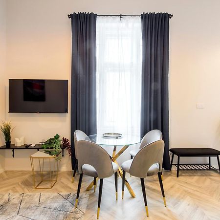 Central Exclusive Apartments Budapest Exteriör bild
