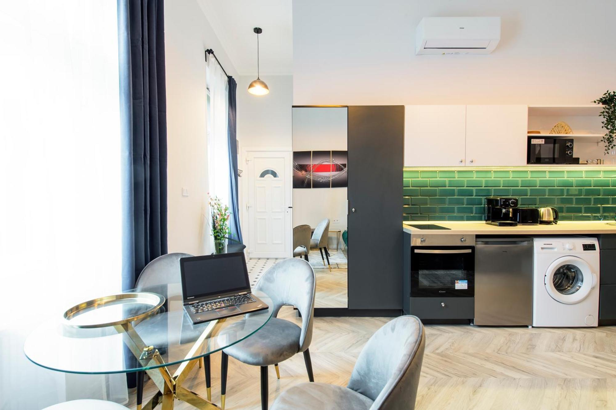 Central Exclusive Apartments Budapest Exteriör bild